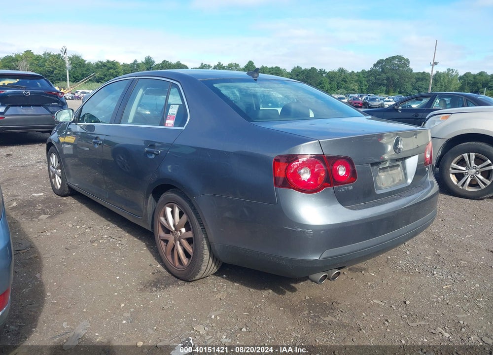 2010 VOLKSWAGEN JETTA SE VIN: 3VWRZ7AJ5AM035092