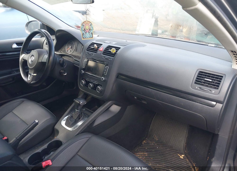 2010 VOLKSWAGEN JETTA SE VIN: 3VWRZ7AJ5AM035092