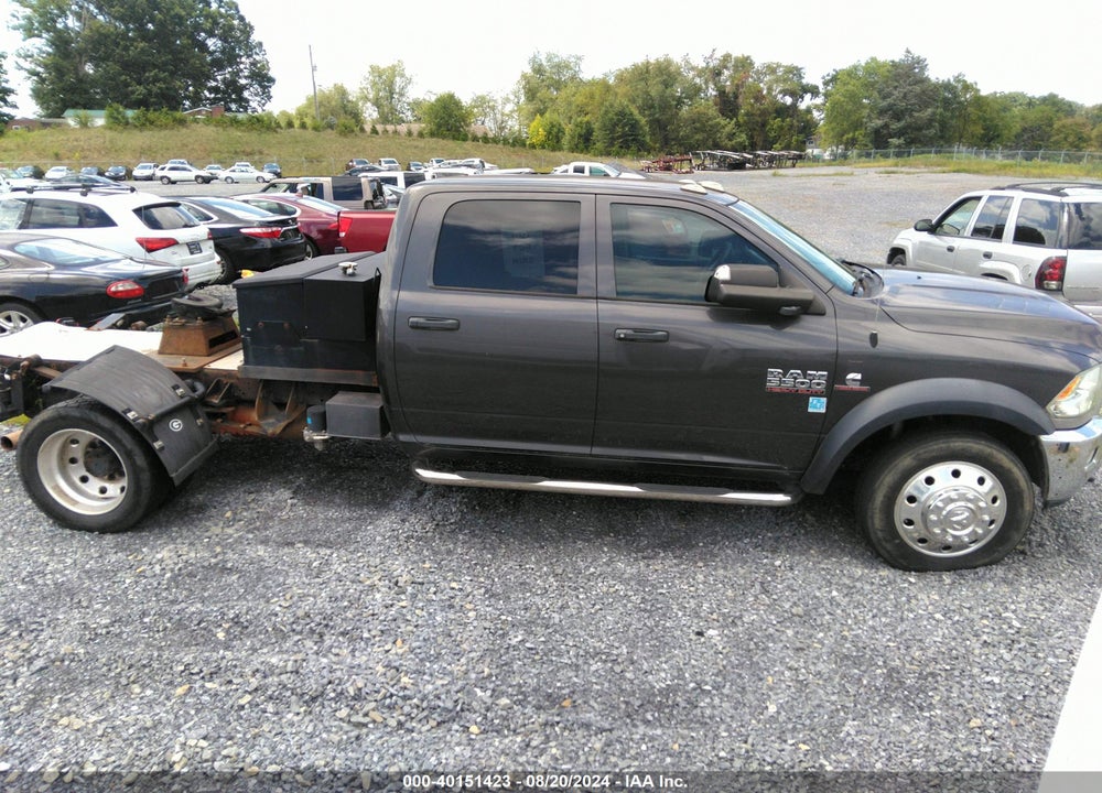 2018 RAM 5500 CHASSIS TRADESMAN/SLT/LAIE VIN: 3C7WRNEL9JG269517