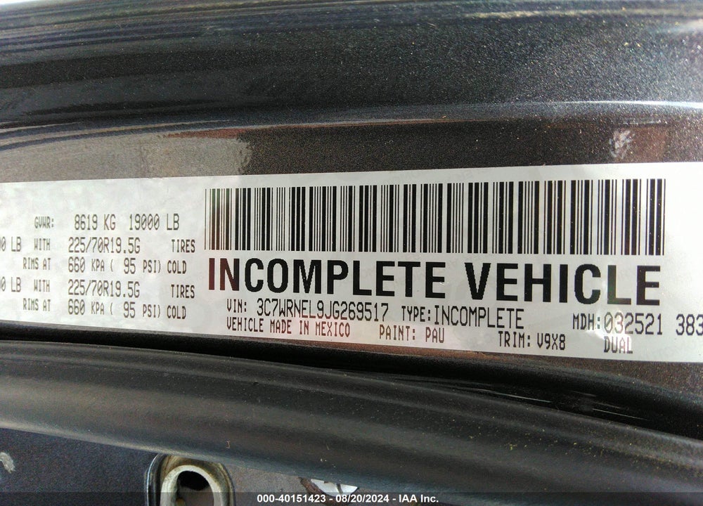 2018 RAM 5500 CHASSIS TRADESMAN/SLT/LAIE VIN: 3C7WRNEL9JG269517