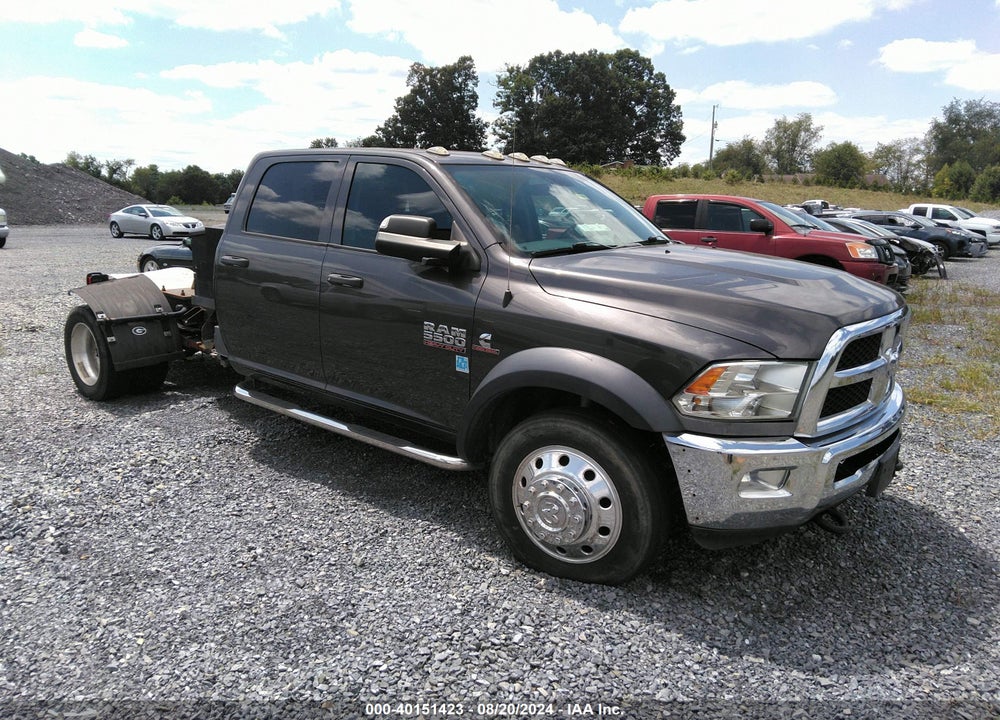 2018 RAM 5500 CHASSIS TRADESMAN/SLT/LAIE VIN: 3C7WRNEL9JG269517