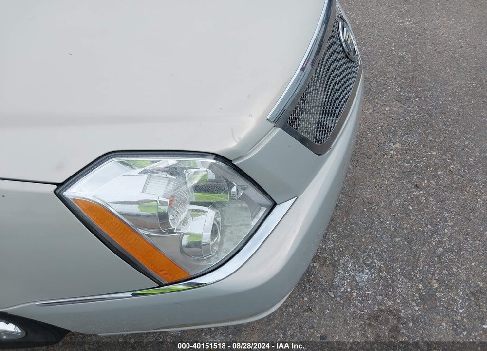 2007 CADILLAC DTS VIN: 1G6KD57Y37U200530