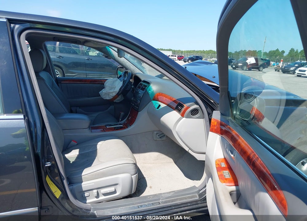 2004 LEXUS LS 430 VIN: JTHBN36FX40155733