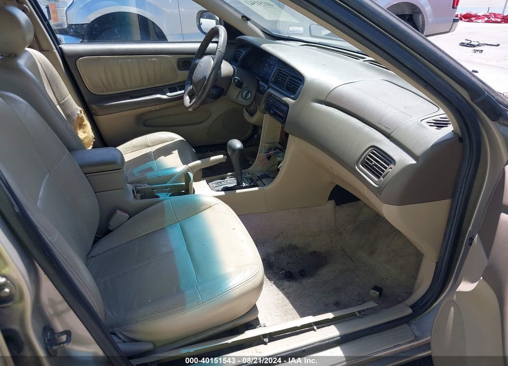 2001 NISSAN ALTIMA GLE VIN: 1N4DL01A61C119581