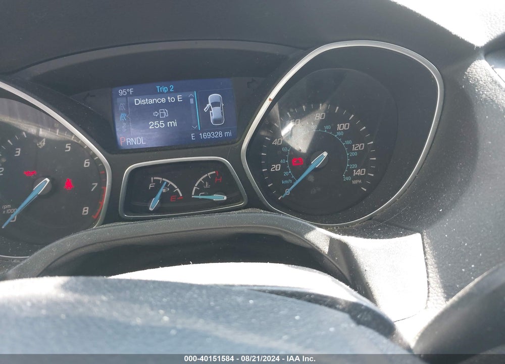 2014 FORD FOCUS SE VIN: 1FADP3F22EL392627