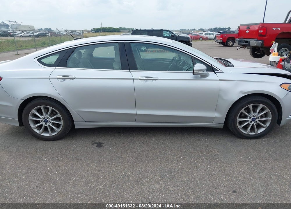 2017 FORD FUSION SE VIN: 3FA6P0HD8HR131949