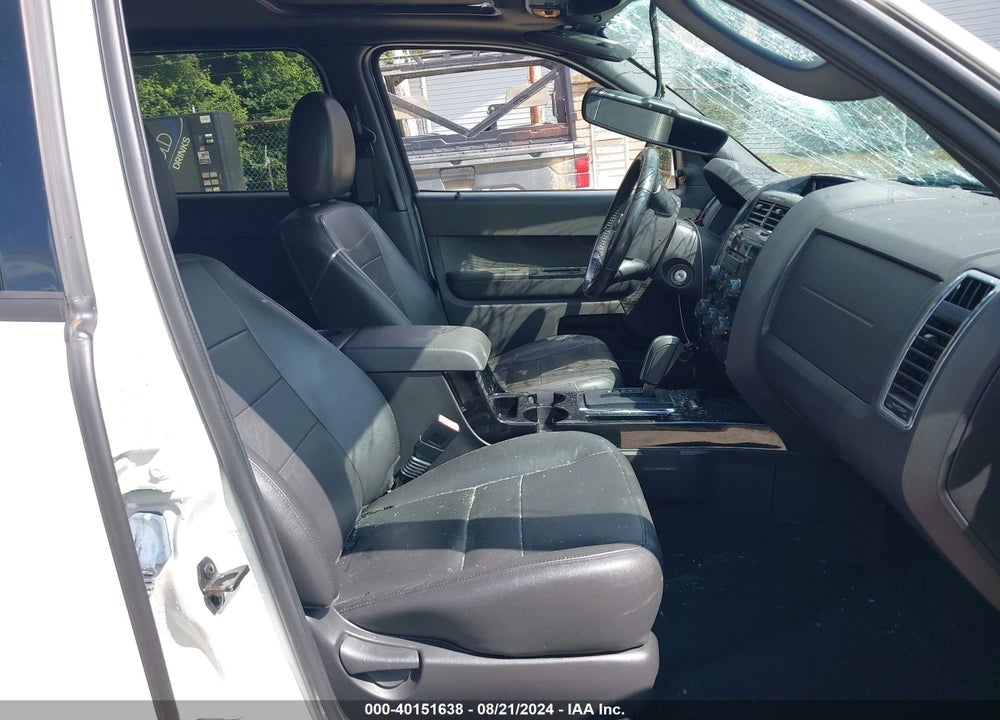 2011 FORD ESCAPE LIMITED VIN: 1FMCU0E78BKC49592