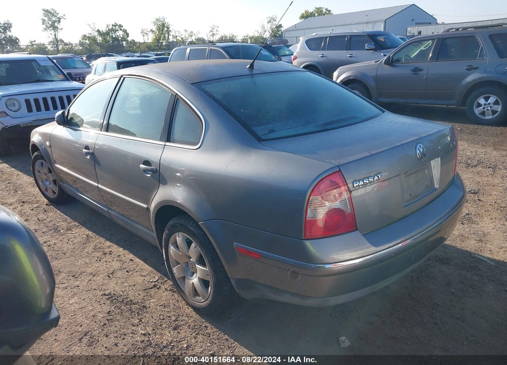 2003 VOLKSWAGEN PASSAT GLX VIN: WVWRH63B73P043746