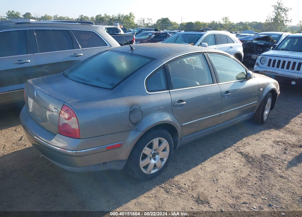 2003 VOLKSWAGEN PASSAT GLX VIN: WVWRH63B73P043746