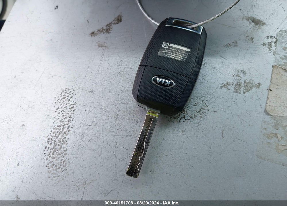 2015 KIA OPTIMA LX VIN: KNAGM4A79F5608596