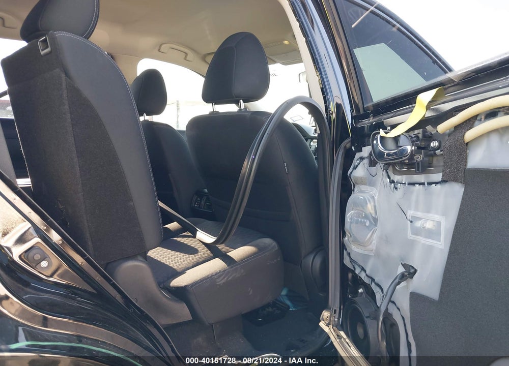 2019 NISSAN ROGUE SV VIN: JN8AT2MT4KW267433
