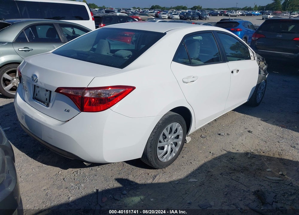 2018 TOYOTA COROLLA LE VIN: 5YFBURHE1JP762455