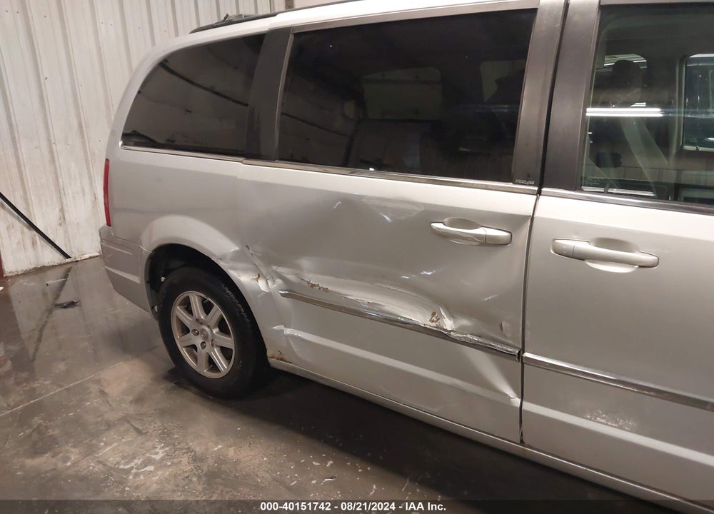 2010 CHRYSLER TOWN & COUNTRY TOURING VIN: 2A4RR5D10AR299942