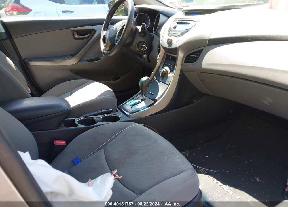 2013 HYUNDAI ELANTRA GLS VIN: KMHDH4AE6DU484388