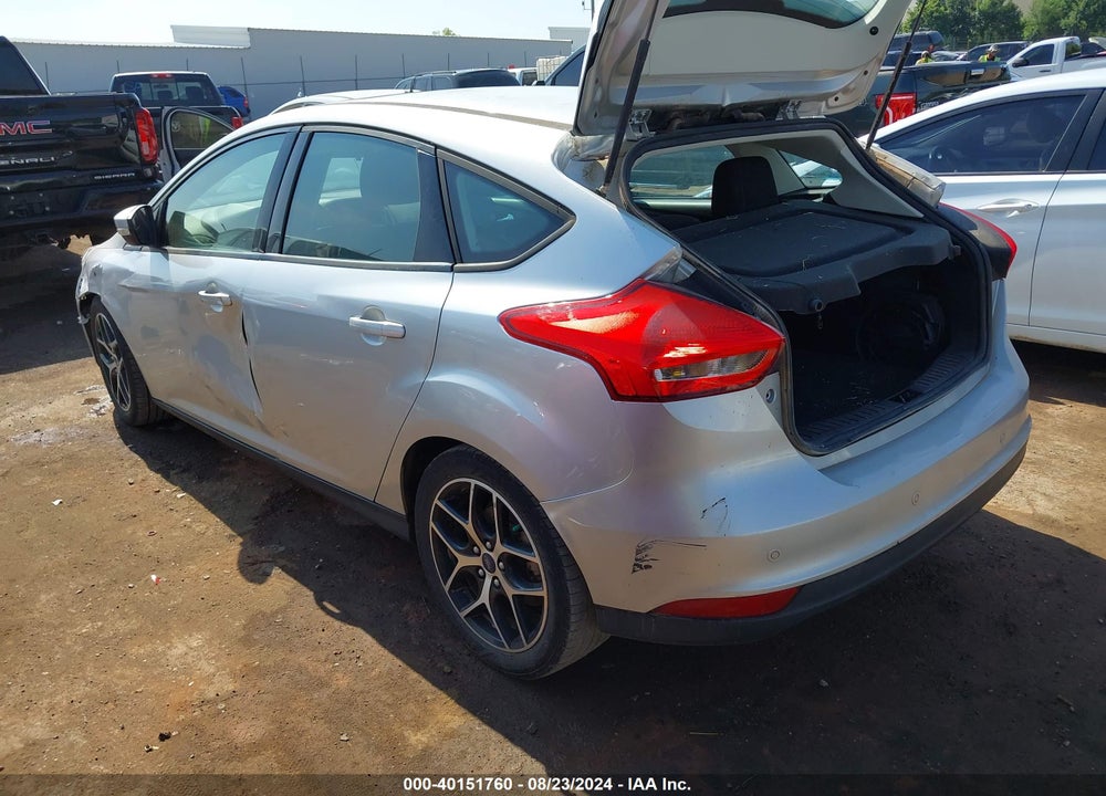 2017 FORD FOCUS SEL VIN: 1FADP3M27HL341924