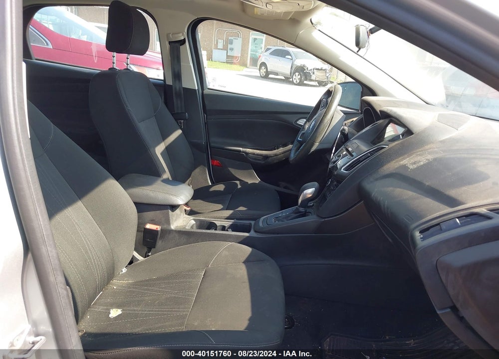 2017 FORD FOCUS SEL VIN: 1FADP3M27HL341924