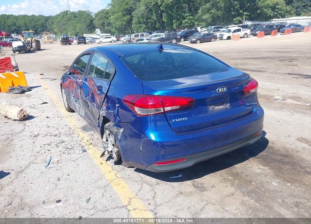 2018 KIA FORTE LX VIN: 3KPFK4A75JE189390