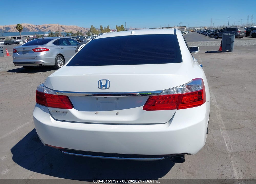 2015 HONDA ACCORD EX-L VIN: 1HGCR2F82FA160848