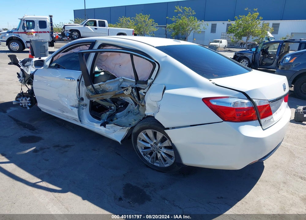 2015 HONDA ACCORD EX-L VIN: 1HGCR2F82FA160848