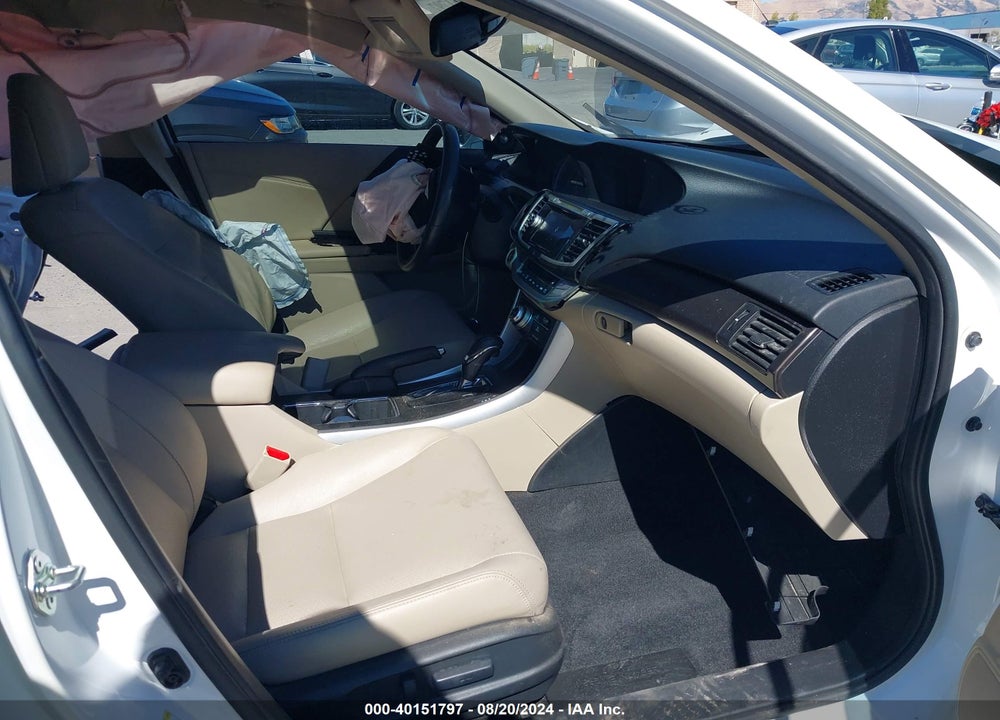 2015 HONDA ACCORD EX-L VIN: 1HGCR2F82FA160848