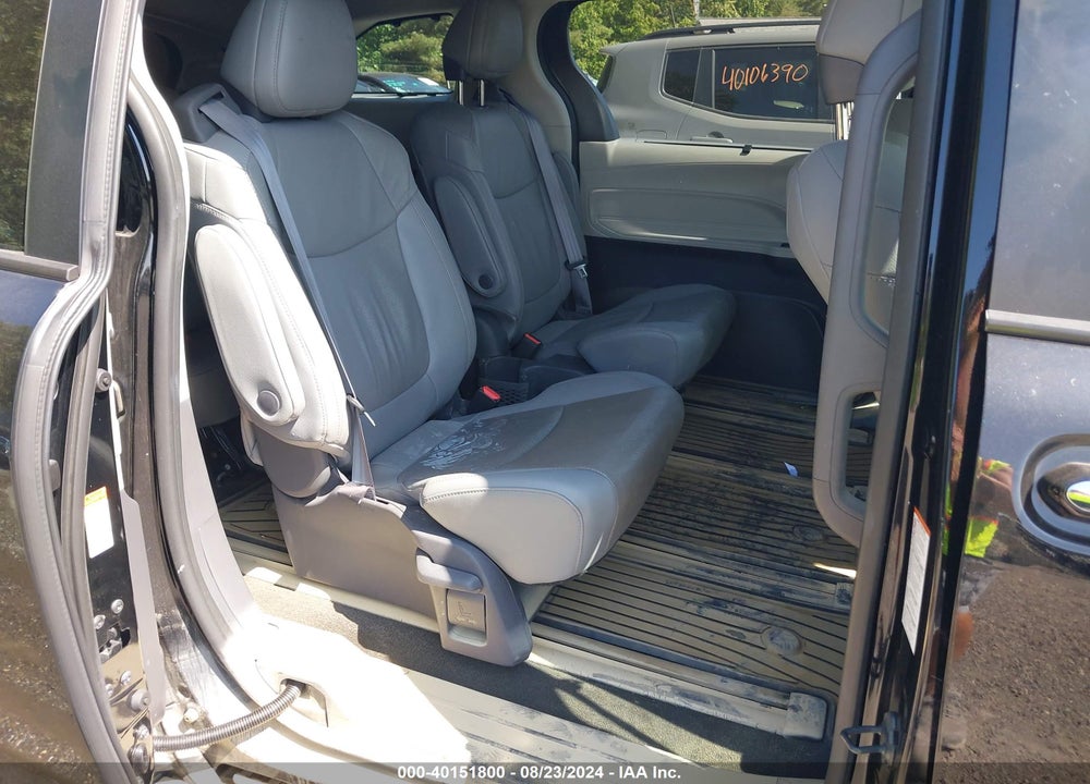 2021 TOYOTA SIENNA LIMITED VIN: 5TDZSKFC1MS017844