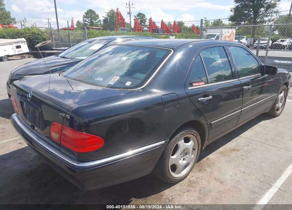 1996 MERCEDES-BENZ E 320 VIN: WDBJF55F1TJ018789