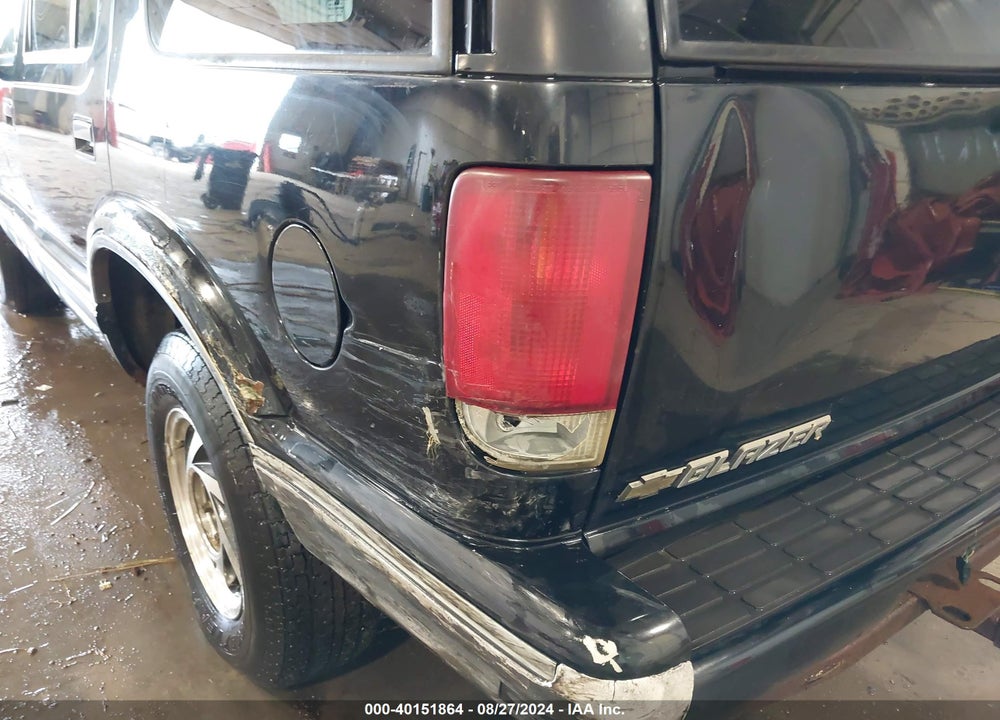 1996 CHEVROLET BLAZER VIN: 1GNDT13W0T2280341