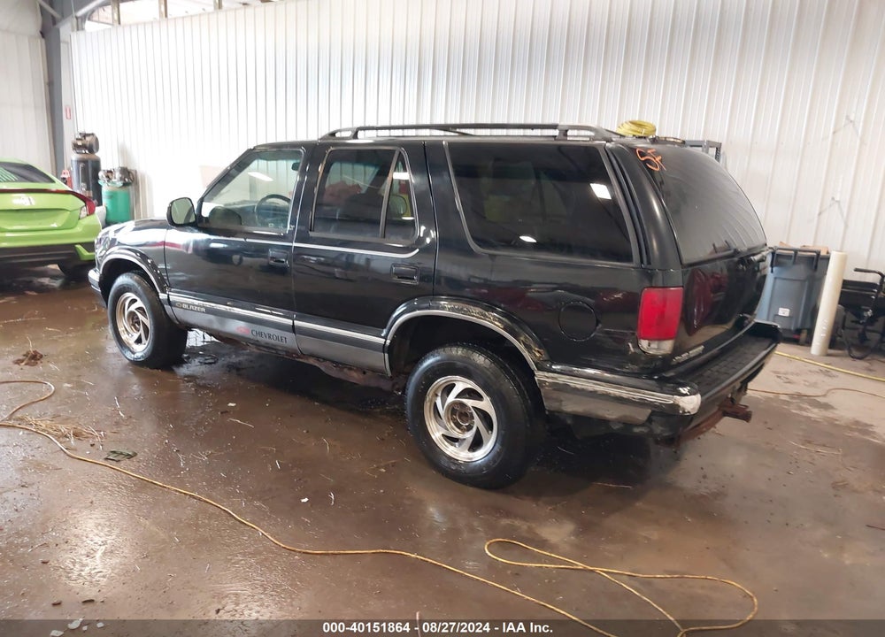 1996 CHEVROLET BLAZER VIN: 1GNDT13W0T2280341