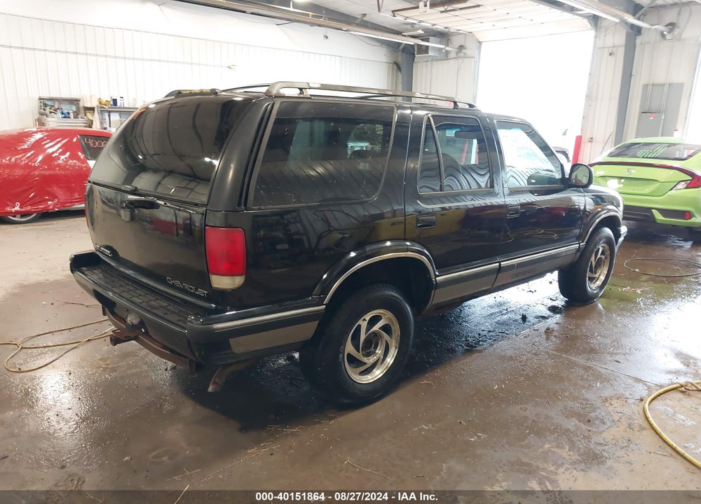 1996 CHEVROLET BLAZER VIN: 1GNDT13W0T2280341