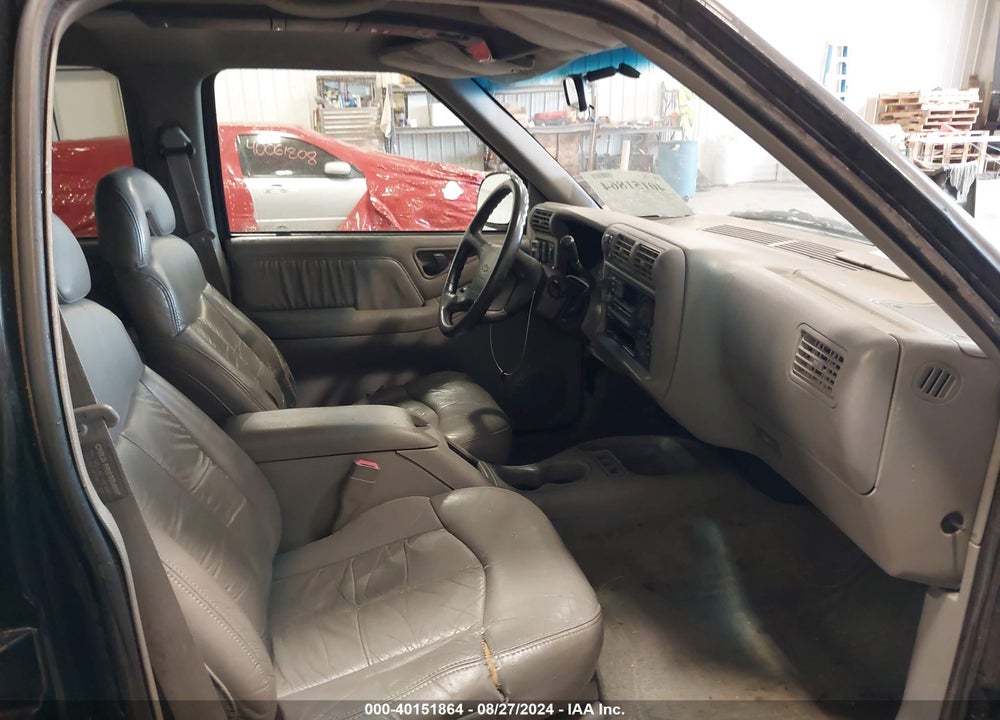 1996 CHEVROLET BLAZER VIN: 1GNDT13W0T2280341