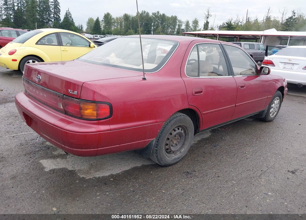 1994 TOYOTA CAMRY XLE VIN: JT2SK13E3R0263086
