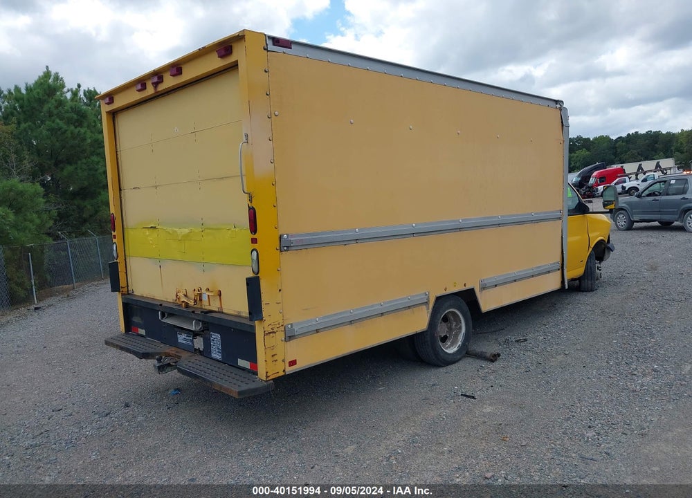 2004 GMC SAVANA CUTAWAY STANDARD W/C7A VIN: 1GDHG31UX41904581