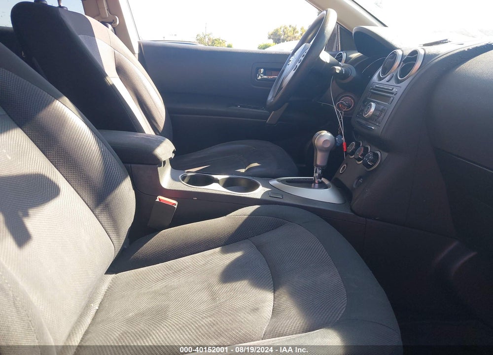 2013 NISSAN ROGUE S VIN: JN8AS5MV1DW643112