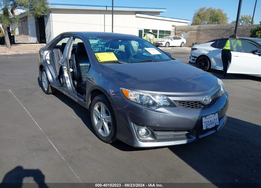 2013 TOYOTA CAMRY SE VIN: 4T1BF1FK7DU298692