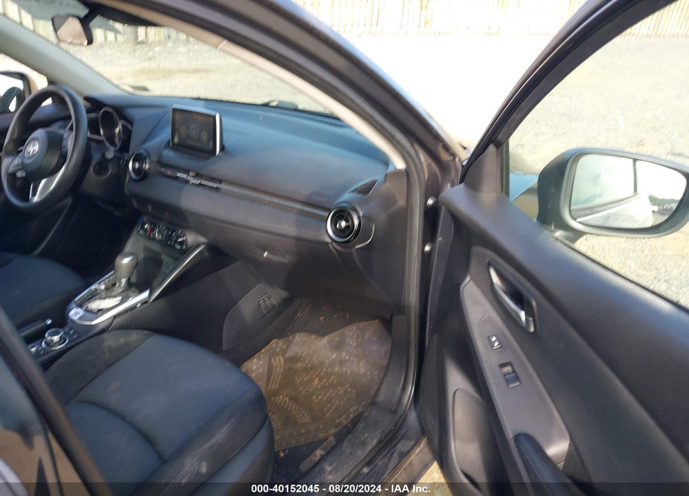 2016 SCION IA VIN: 3MYDLBZV4GY139228