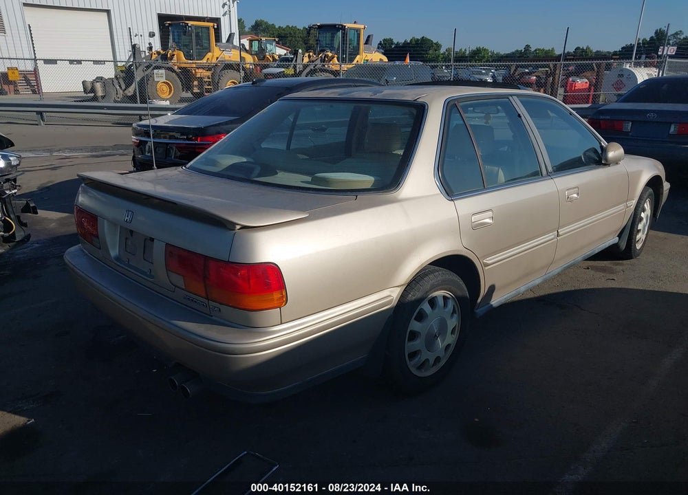 1993 HONDA ACCORD VIN: JHMCB7688PC016516