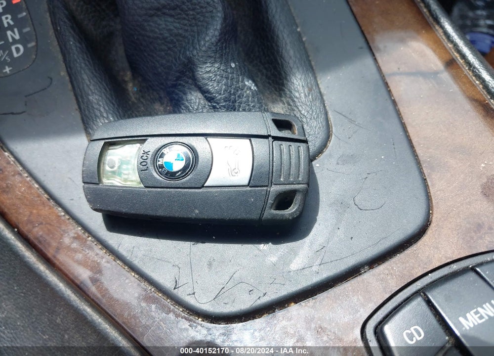 2010 BMW 328I XDRIVE VIN: WBAPK5C50AA651988