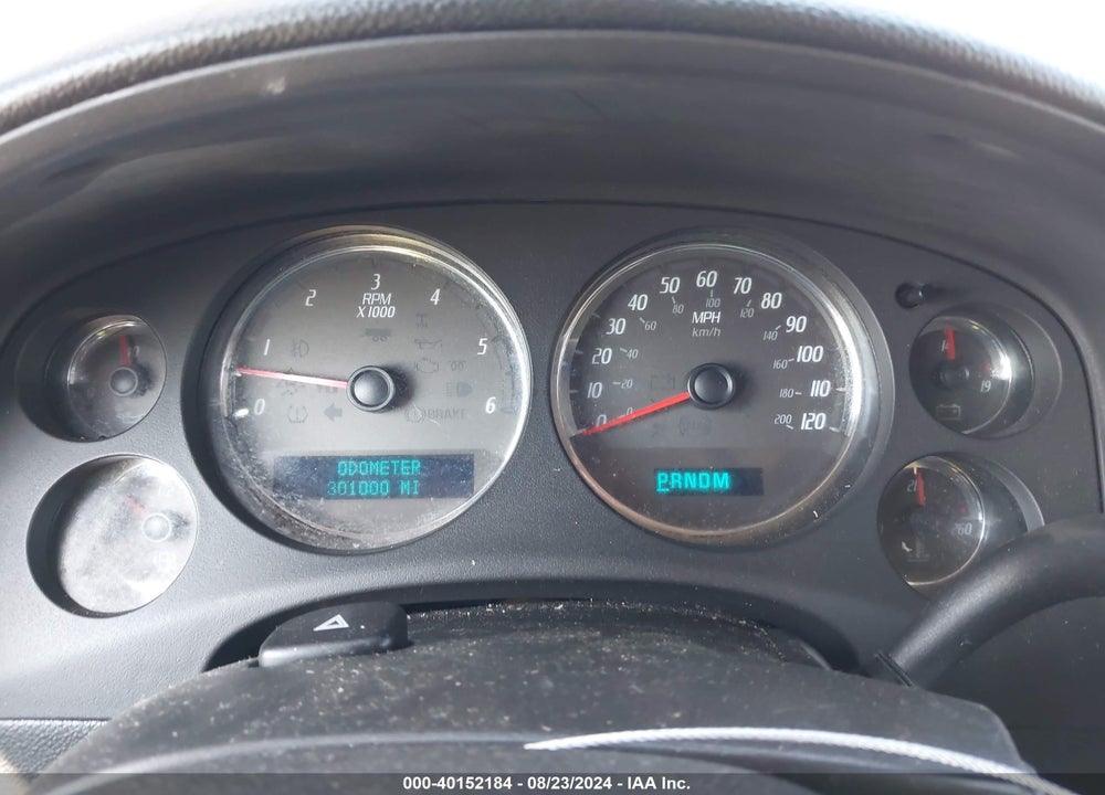 2007 GMC YUKON DENALI VIN: 1GKFK63837J310175