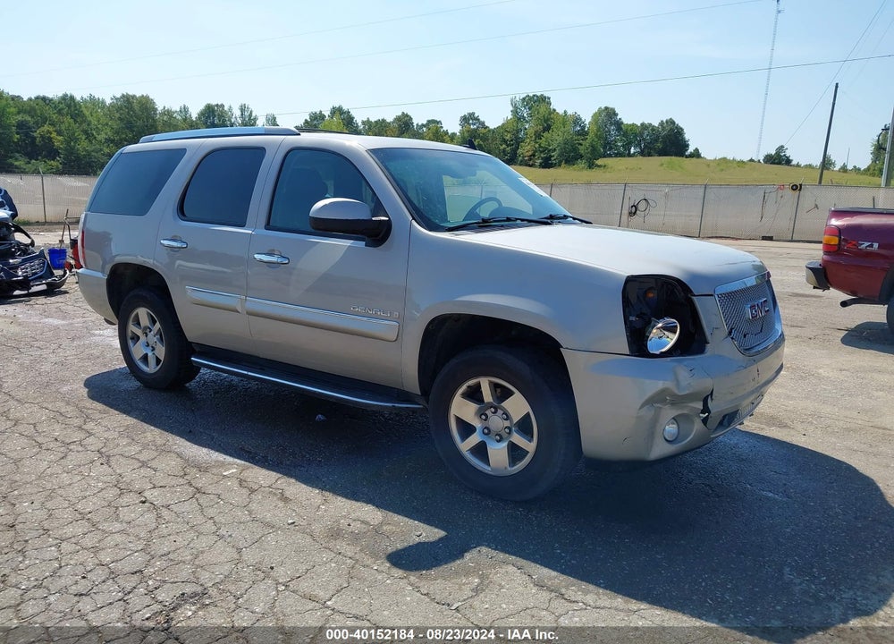 2007 GMC YUKON DENALI VIN: 1GKFK63837J310175