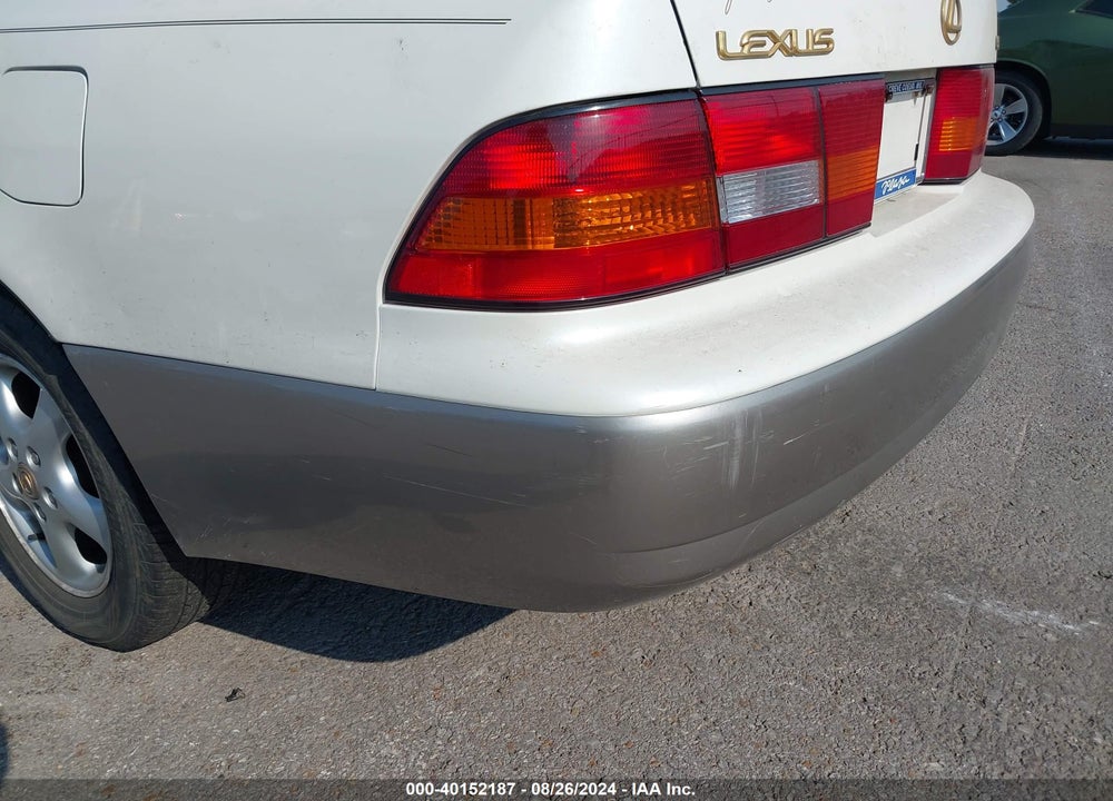 1999 LEXUS ES 300 VIN: JT8BF28G0X0211146