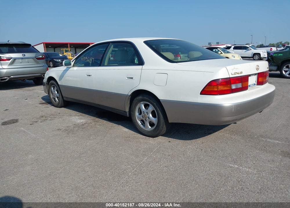 1999 LEXUS ES 300 VIN: JT8BF28G0X0211146