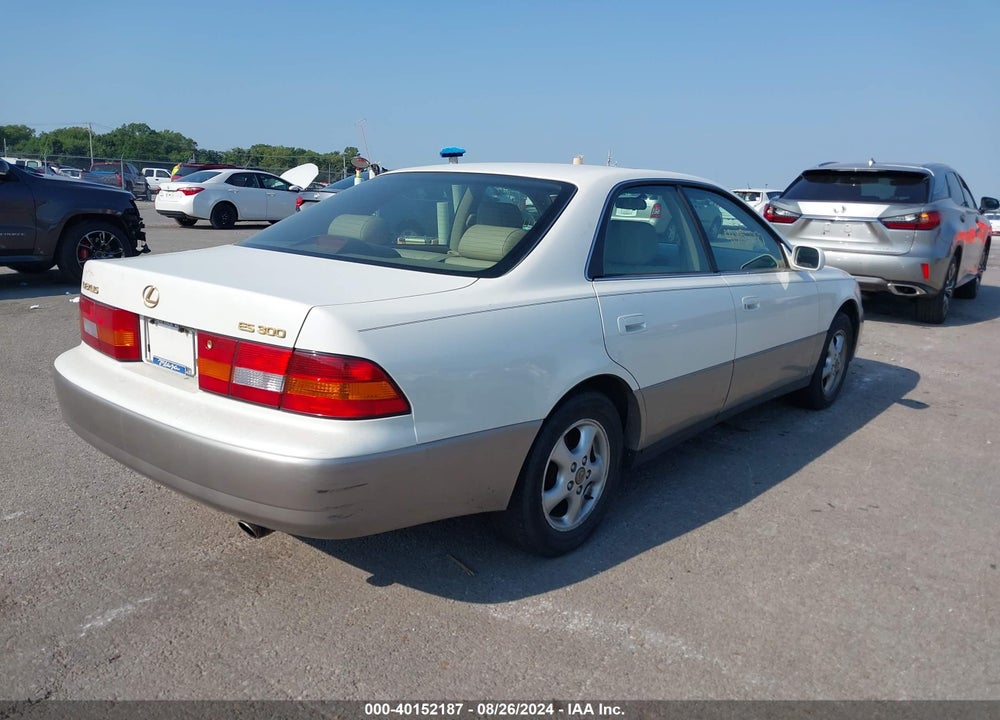 1999 LEXUS ES 300 VIN: JT8BF28G0X0211146