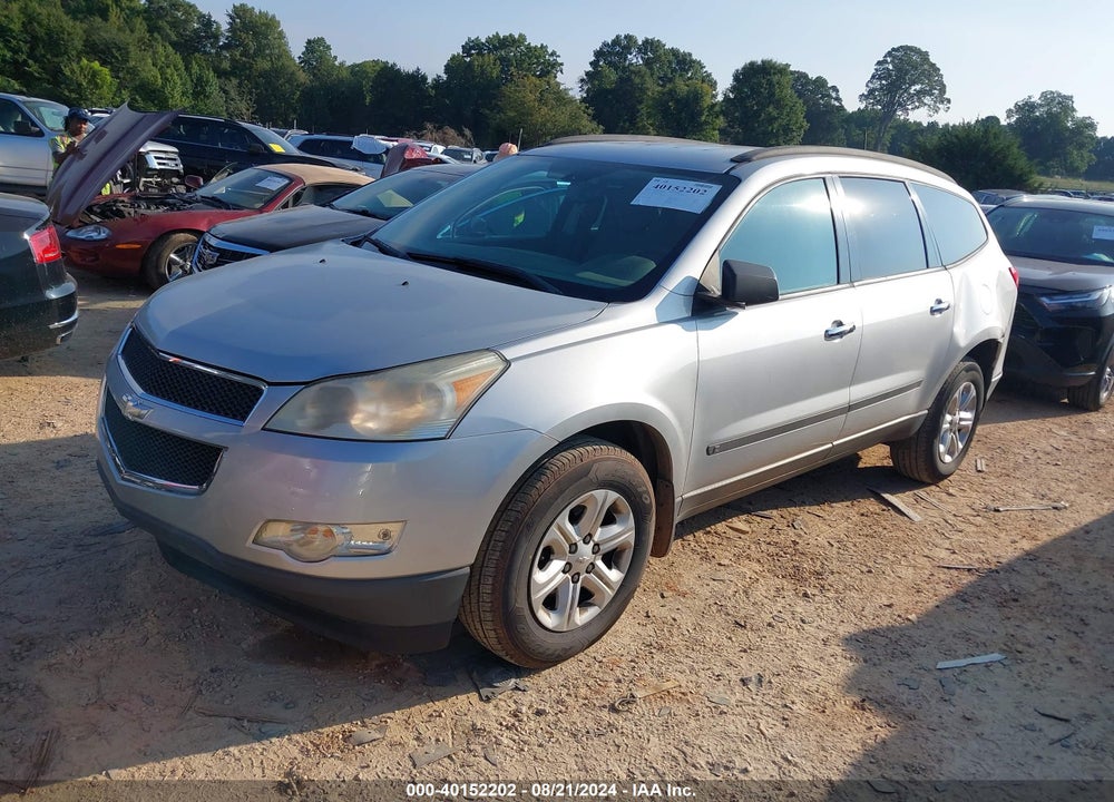 2010 CHEVROLET TRAVERSE LS VIN: 1GNLREED8AS122808