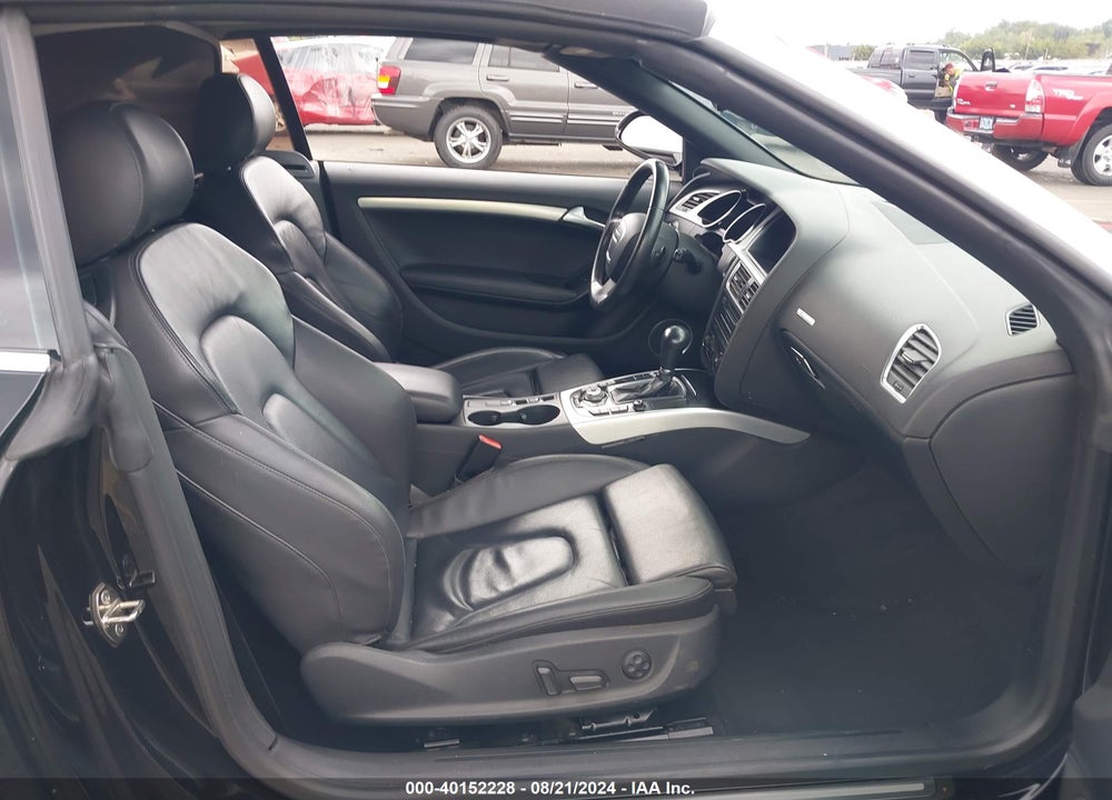 2010 AUDI A5 2.0T PREMIUM VIN: WAUJFAFH5AN013236