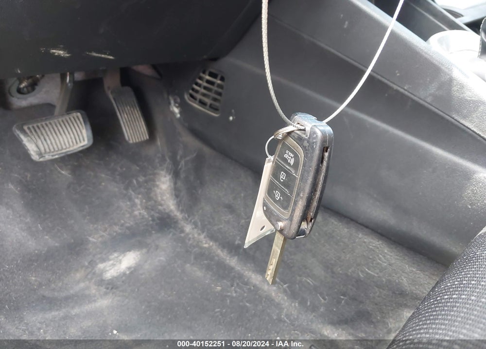 2021 HYUNDAI VENUE SE VIN: KMHRB8A31MU099060