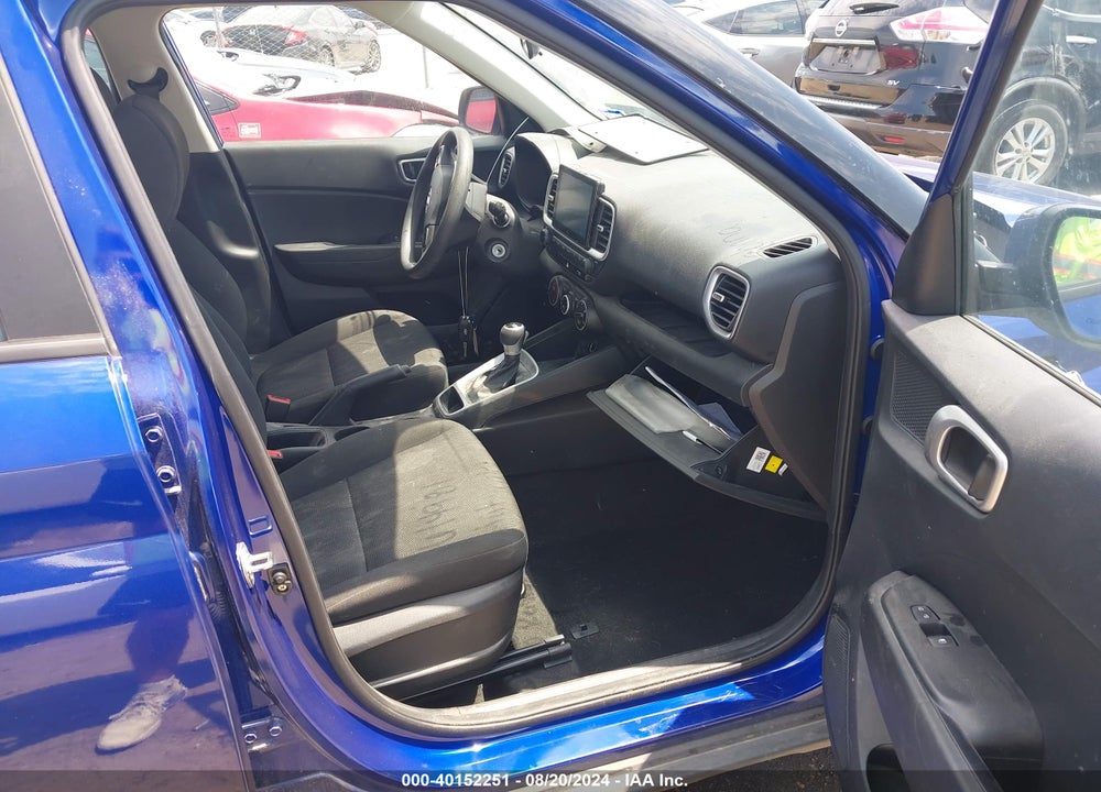 2021 HYUNDAI VENUE SE VIN: KMHRB8A31MU099060
