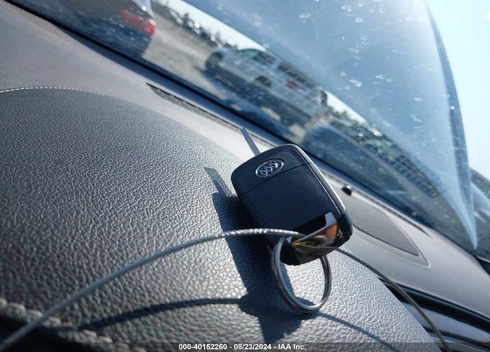 2010 BUICK LACROSSE CXS VIN: 1G4GE5GV8AF180398