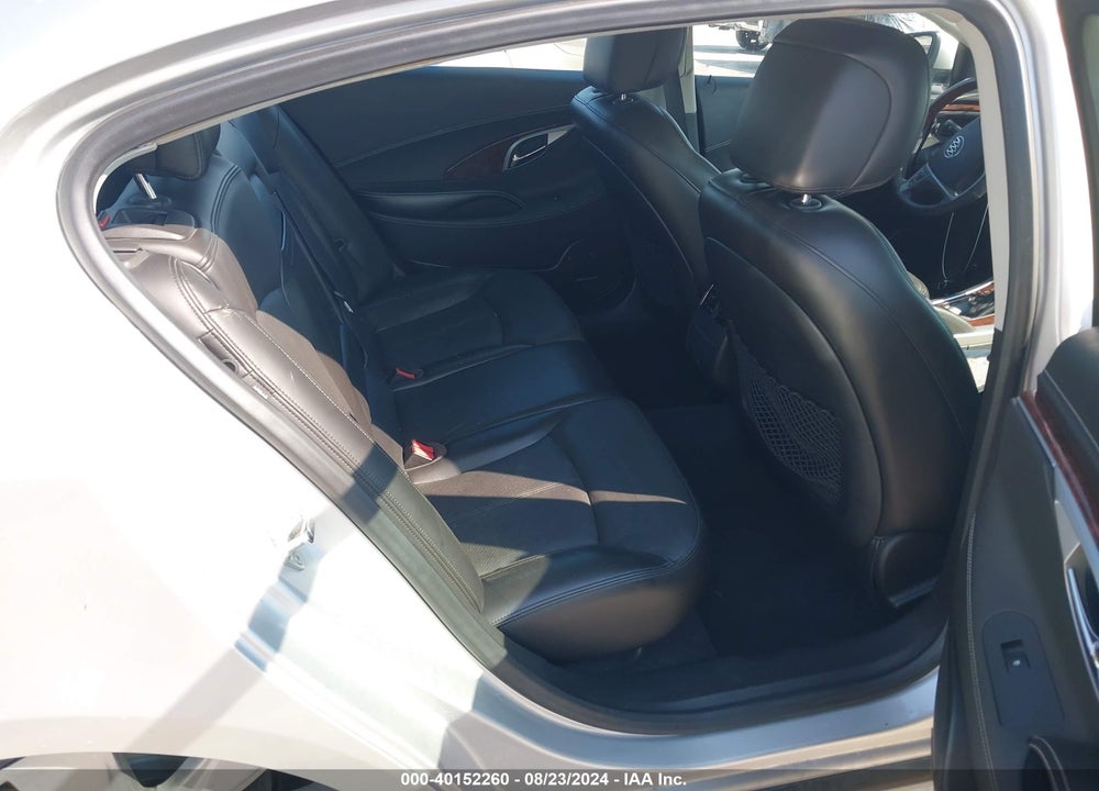 2010 BUICK LACROSSE CXS VIN: 1G4GE5GV8AF180398