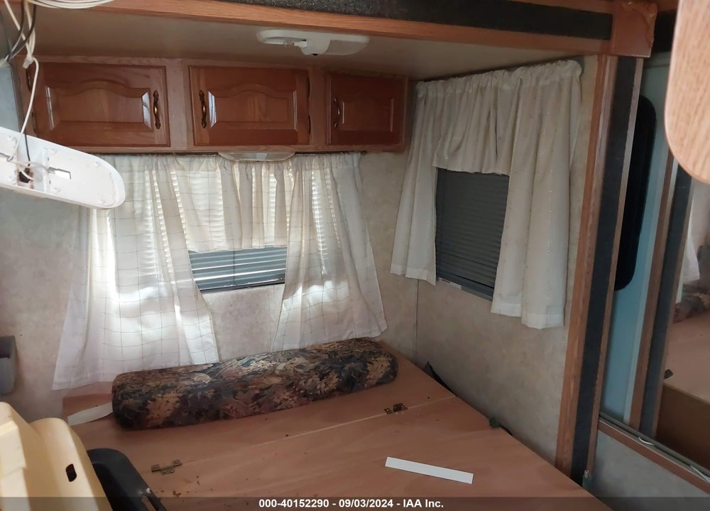 2006 KEYSTONE COUGAR SERIES M-302R VIN: 4YDT3022X6B070523