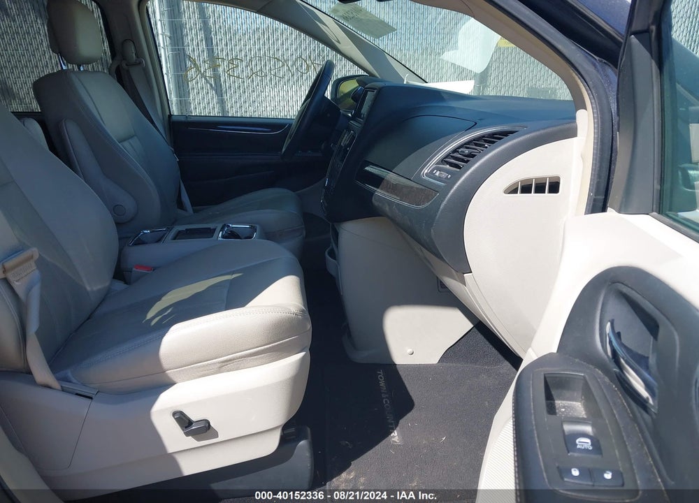 2014 CHRYSLER TOWN & COUNTRY TOURING-L VIN: 2C4RC1CG1ER277850
